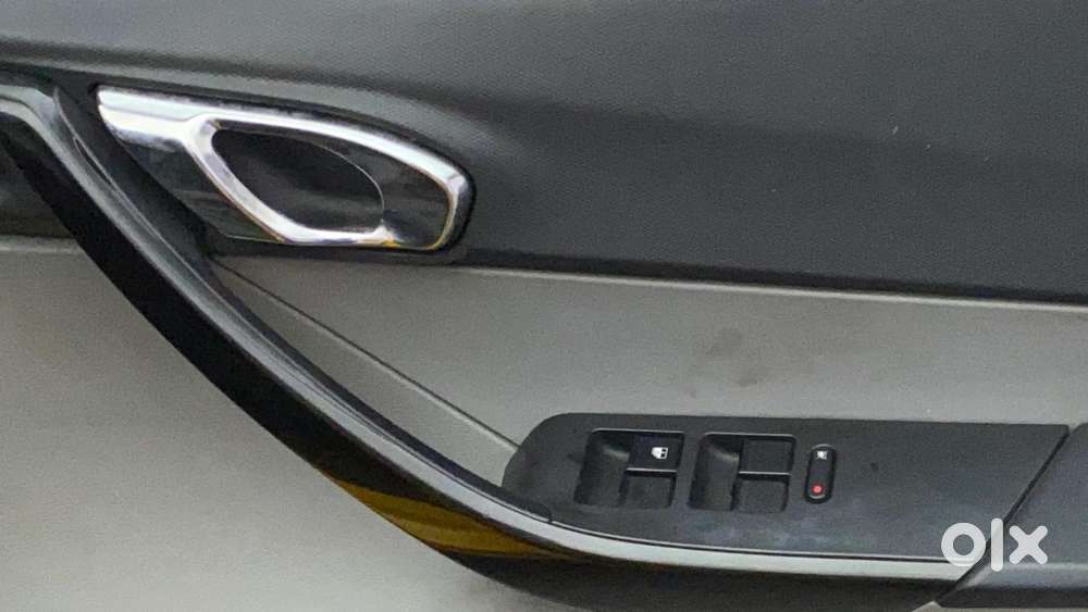Tata Tiago 1.2 Revotron Xz Plus, 2020, Petrol