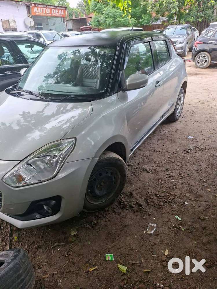 Maruti Suzuki Swift Vxi + Manual, 2021, Petrol