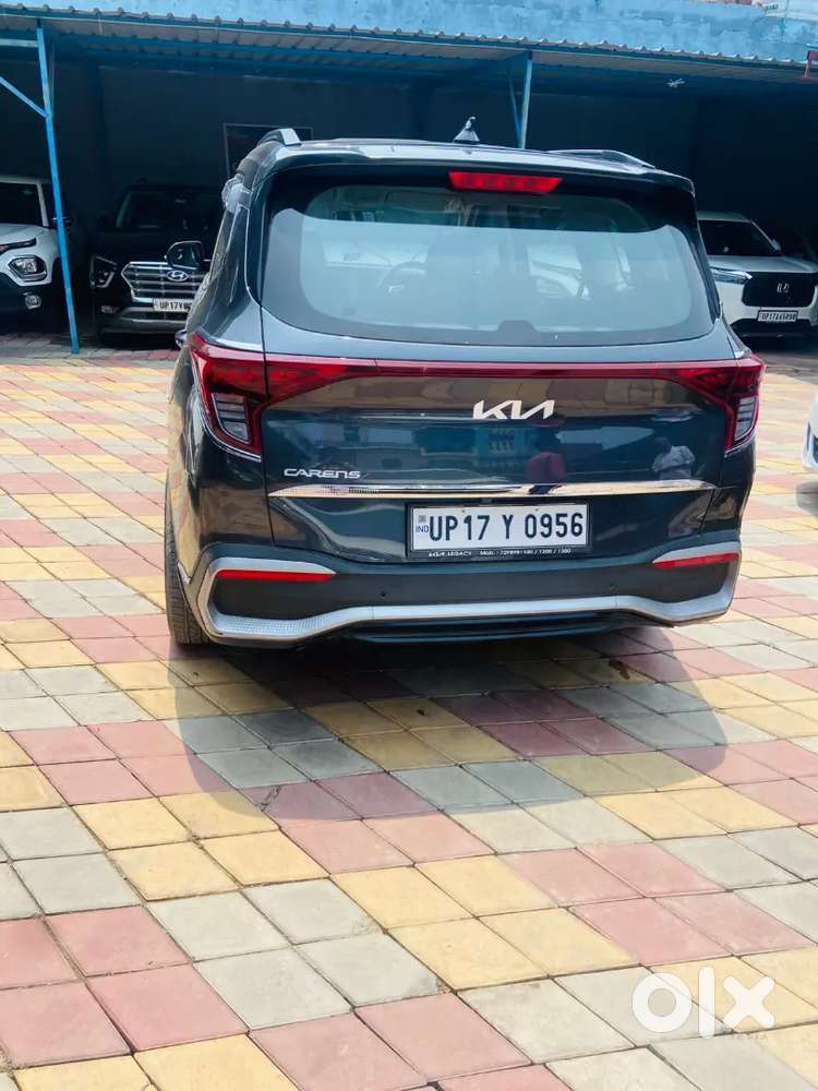 Kia Carens 2023 Petrol 51000 Km Driven And Cng Fitted Approved By Rto