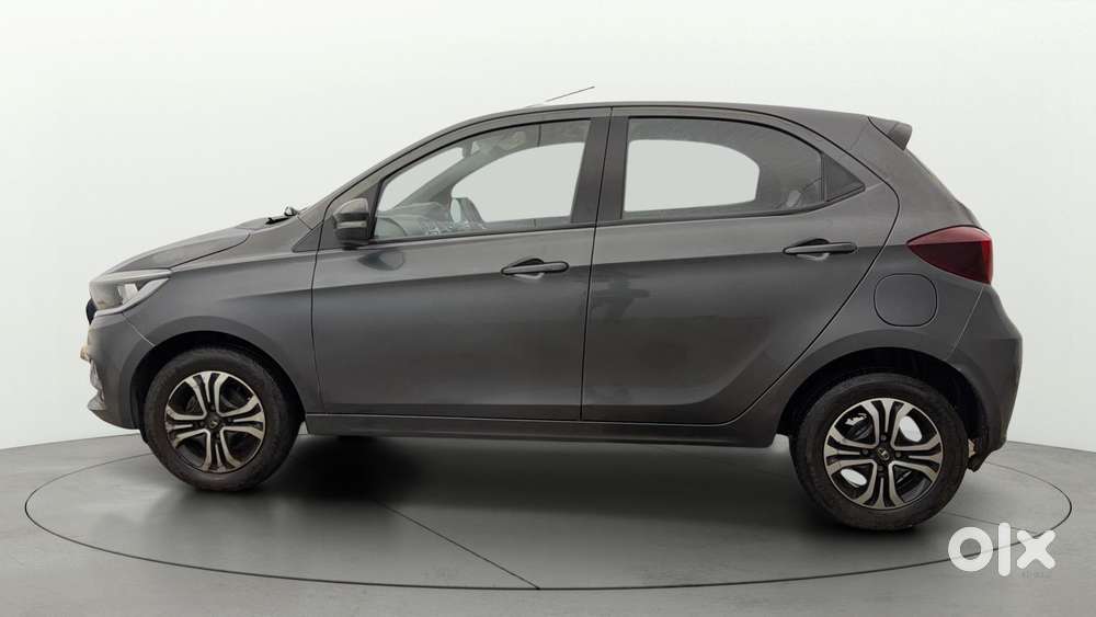 Tata Tiago 1.2 Revotron Xta, 2022, Petrol