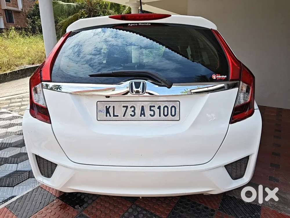 Honda Jazz 1.2 V Cvt (2016) – Automatic With Paddle Shifters