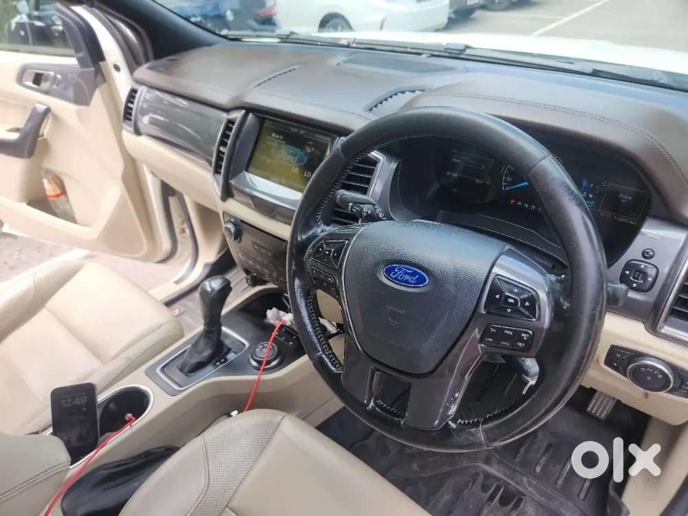 Ford Endeavour Diesel 3.2 Titanium 2016