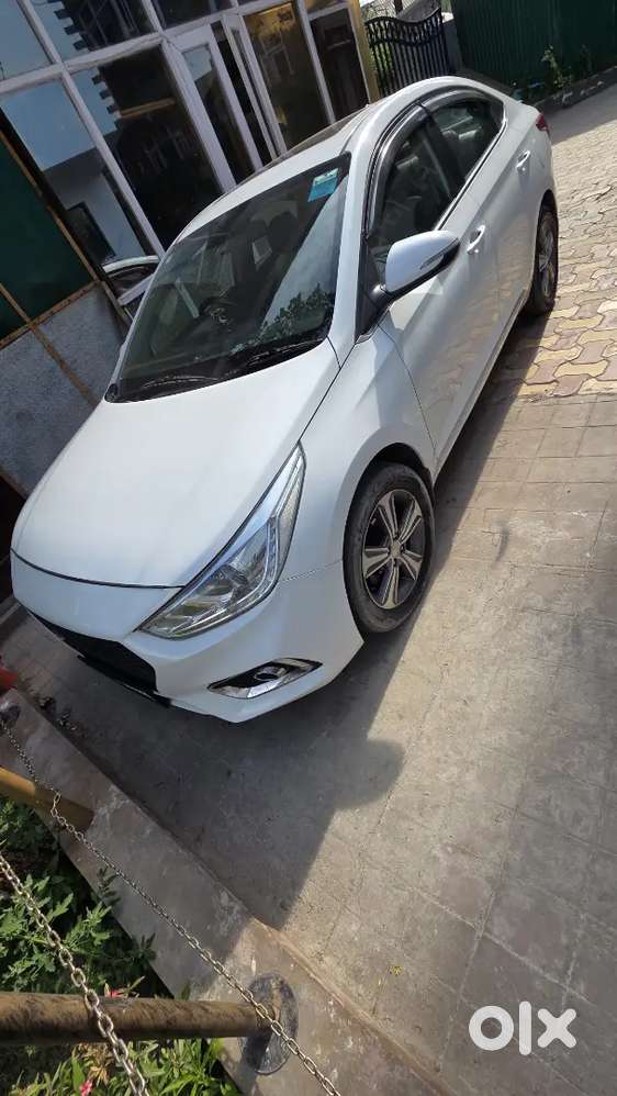 Hyundai Verna Automatic