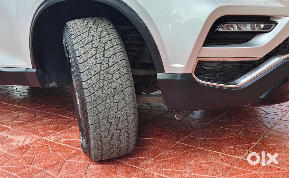 Mahindra Alturas G4 4wd At, 2019, Diesel