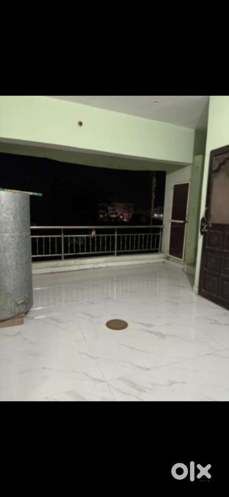 Room for rent only for girls near green park bisalpur road