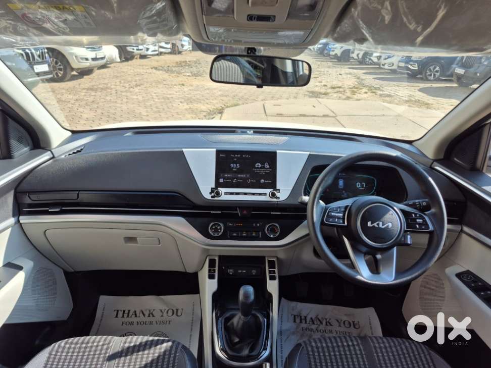 Kia Carens 1.4 Prestige 7 Str, 2023, Petrol