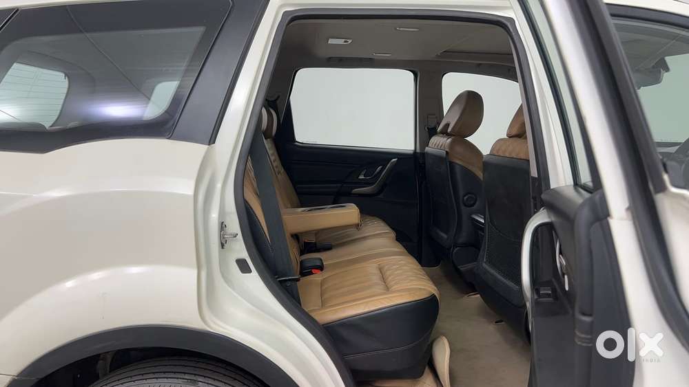 Mahindra Xuv500 W11, 2020, Diesel