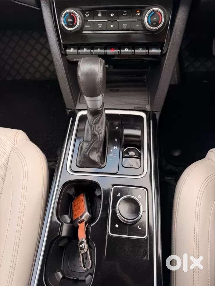 Mahindra Xuv700 2.2 Ax 7 Diesel At Luxury Pack Str, 2023, Diesel