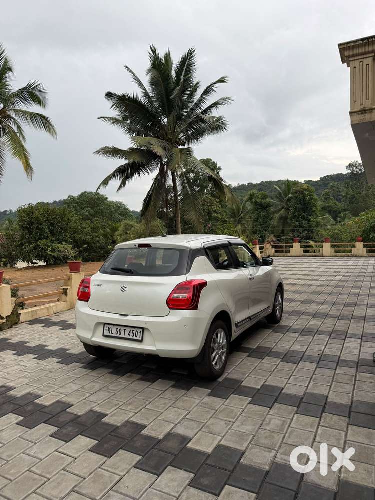 Maruti Suzuki Swift Zxi, 2022, Petrol