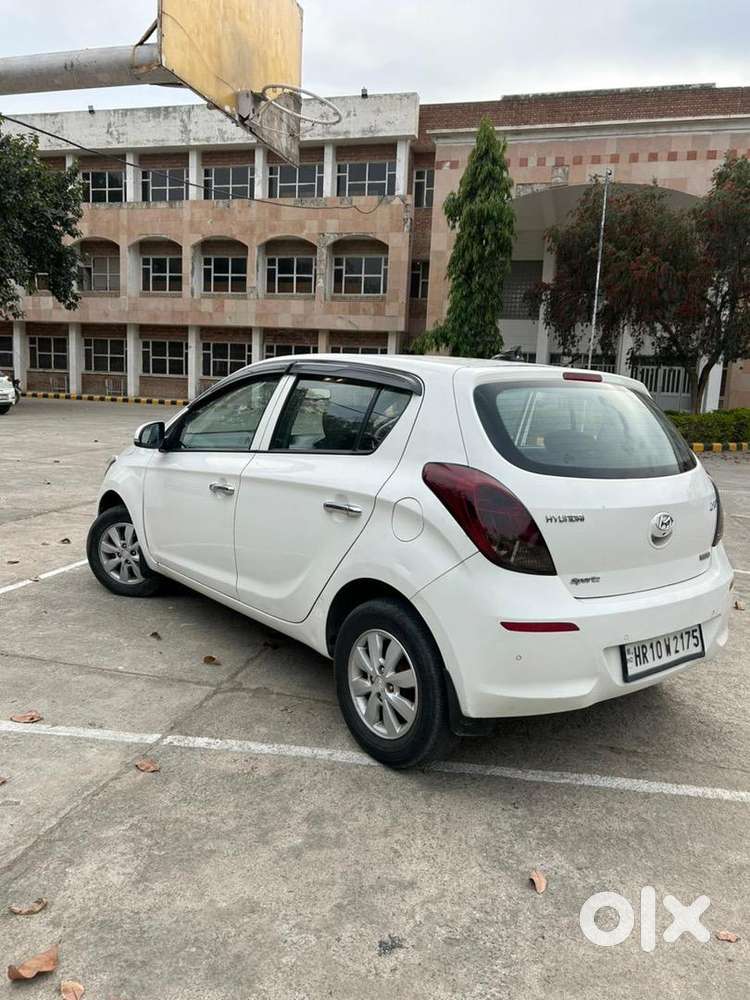 Hyundai I20 2014 Diesel 80870 Km Driven