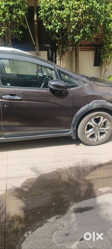 1st Owner, Top Condition, Petrol Top Model
