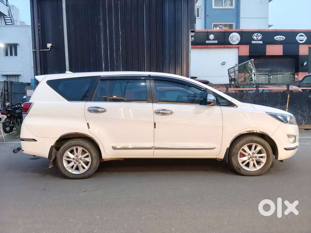 Toyota Innova Crysta 2.4 G Mt, 2018, Petrol