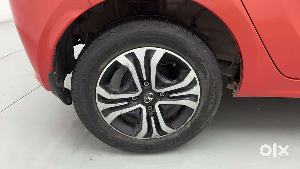 Tata Tiago 1.2 Revotron Xt Option, 2022, Petrol