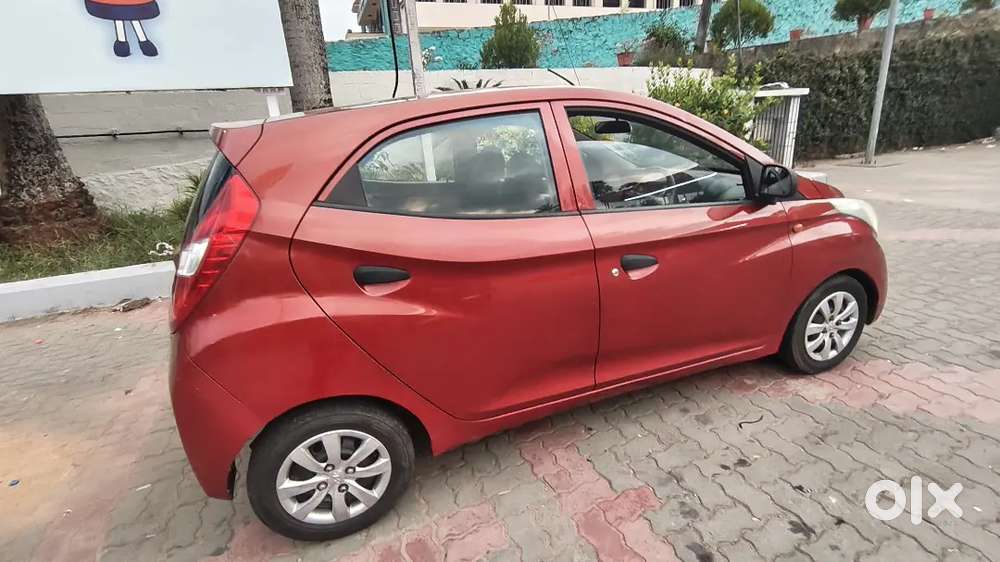Hyundai Eon 2012 Petrol Well Maintained