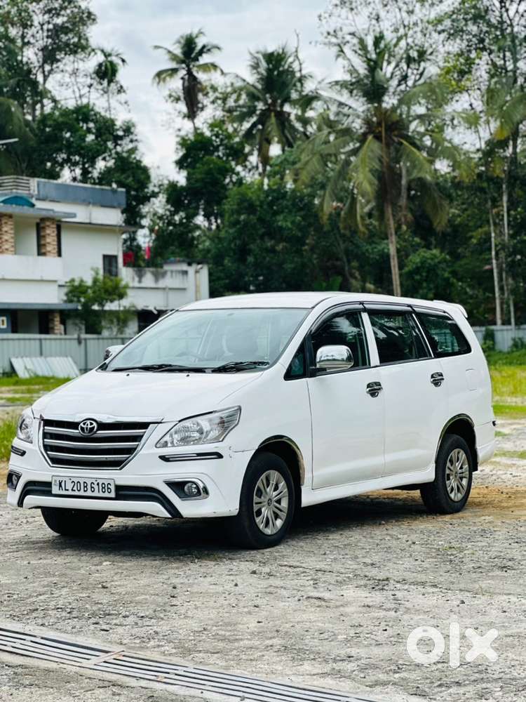 Toyota Innova Diesel 2010 Car