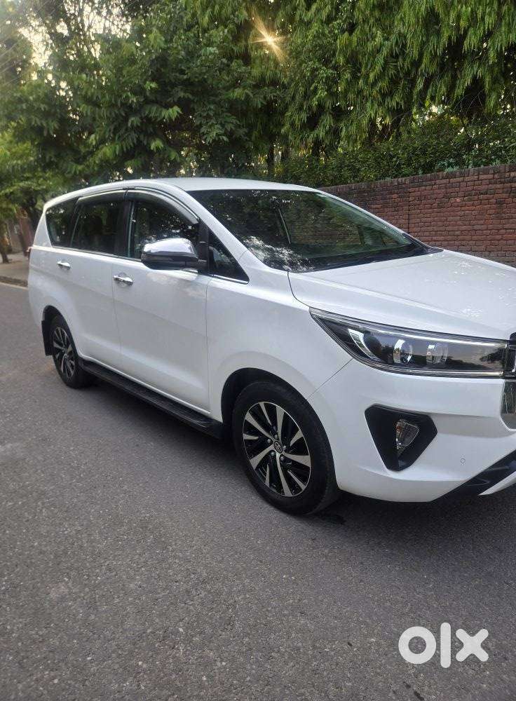 Toyota Innova Crysta Zx 2.4 Diesel 7 Seater, 2022, Diesel