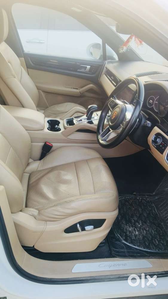 Porsche Cayenne Platinum Edition, 2020, Petrol