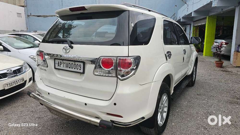 Toyota Fortuner 3.0 4x2 Mt, 2013