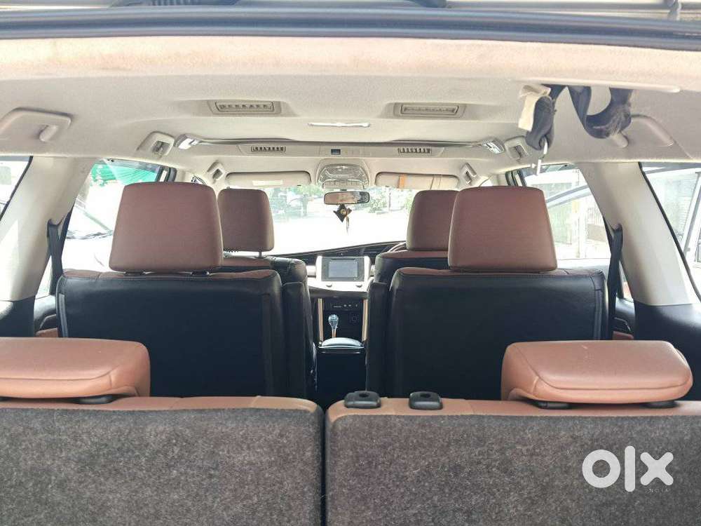 Toyota Innova Crysta 2.8z Automatic, 2017, Diesel