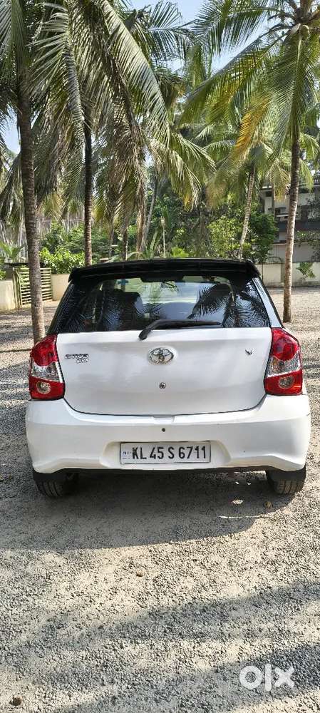 Toyota Etios Liva V 2019