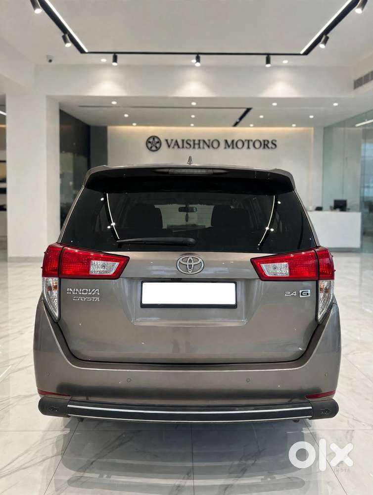Toyota Innova Crysta 2.4 G Mt, 2022, Diesel
