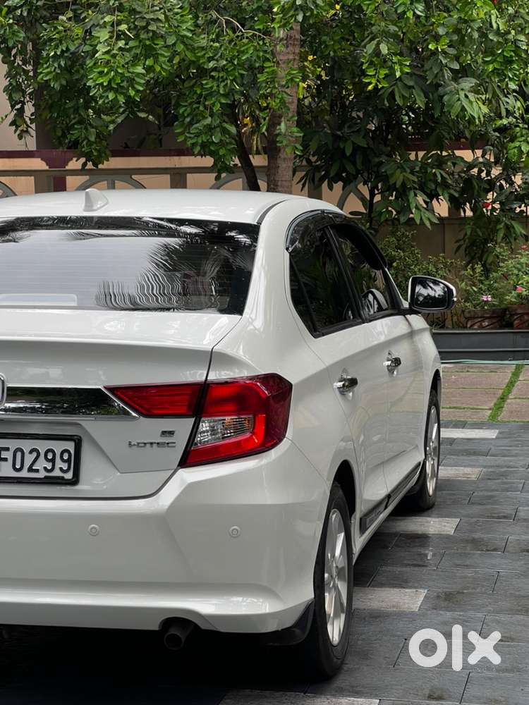Honda Amaze Diesel Automatic2020/21 Model With Company Service Records