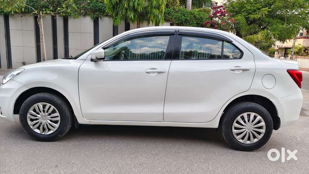 Maruti Suzuki Swift Dzire Vxi Optional, 2020, Petrol