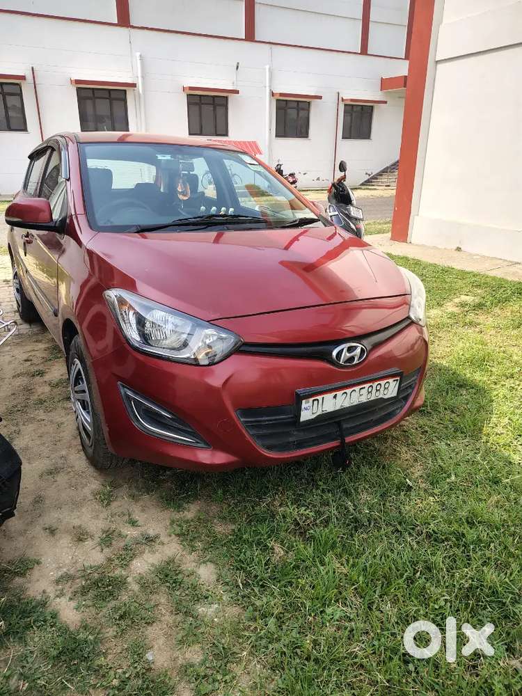 Hyundai  I20 2014 Diesel 72000 Km Driven, Very Nice Govt Employee Car