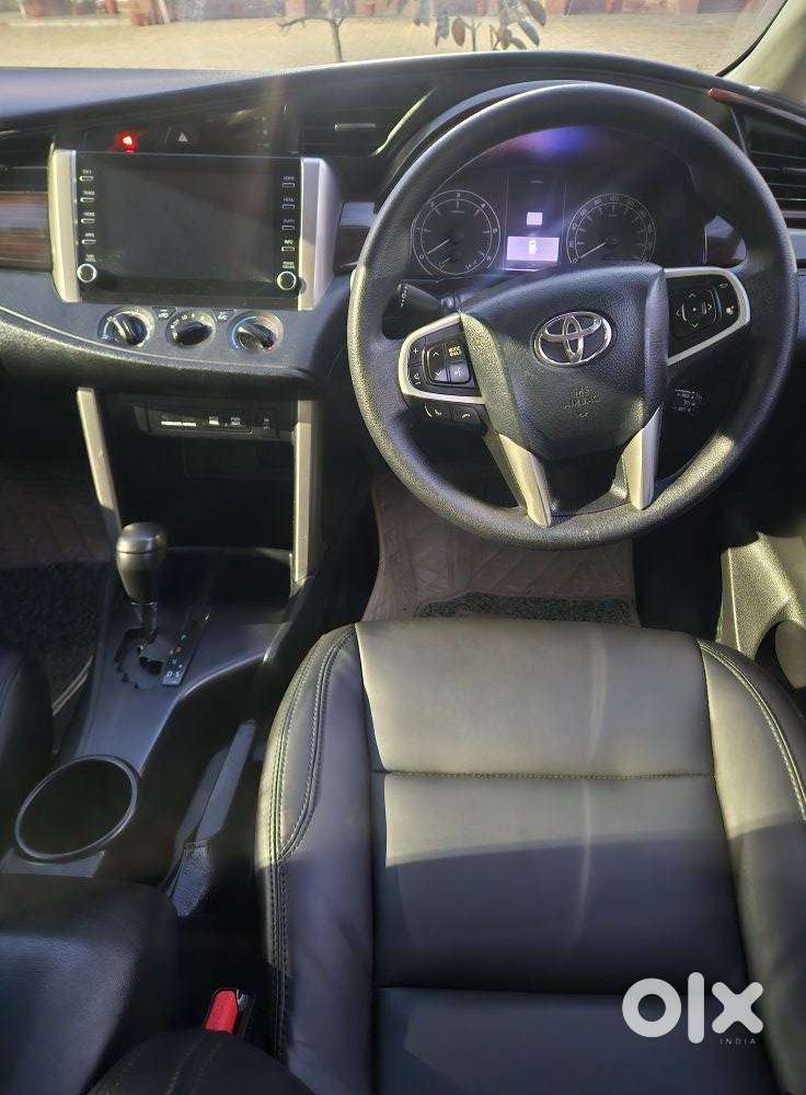 Toyota Innova Crysta