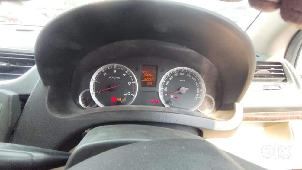 Maruti Suzuki Swift Dzire, 2013, Petrol