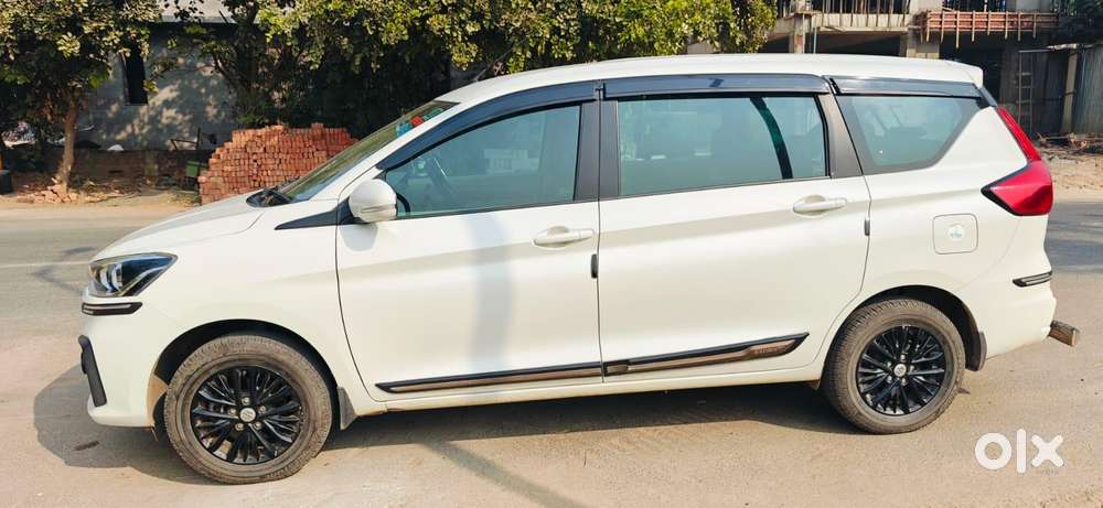 Maruti Suzuki Ertiga Zxi At, 2022, Petrol