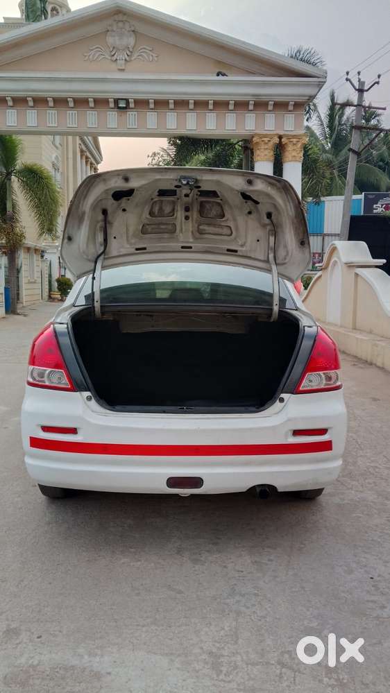 Maruti Suzuki Swift Dzire Tour Ldi, 2016, Diesel