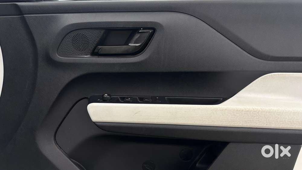 Tata Punch Accomplished Dazzle Sunroof Cng, 2023, Cng & Hybrids