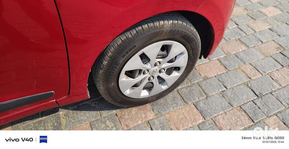 Red Colour Hyundai Xcent 2015 Petrol In Very Good Condition