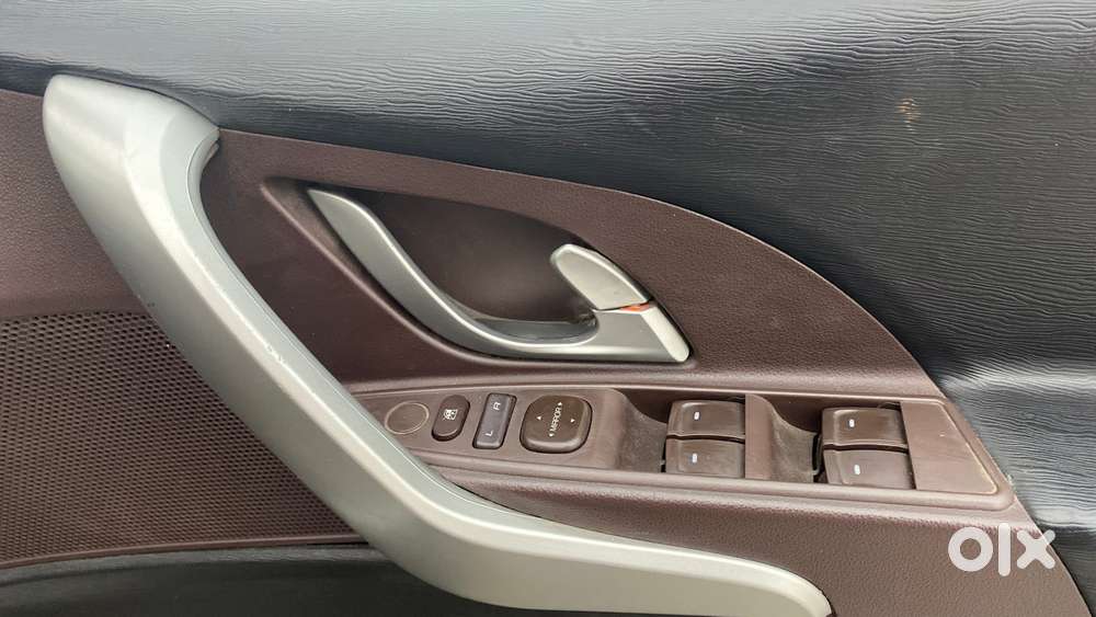 Mahindra Xuv500 2011-2015 W6 2wd, 2014, Diesel