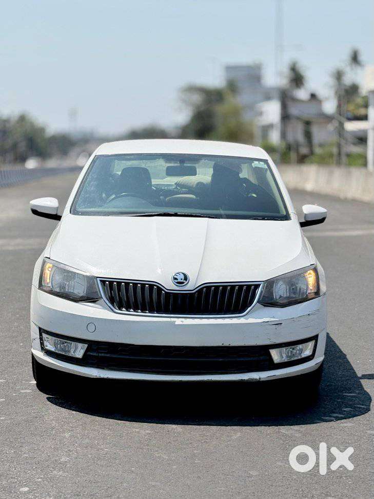 Skoda Rapid 1.5 Tdi At Ambition With Alloy Wheel, 2017, Diesel