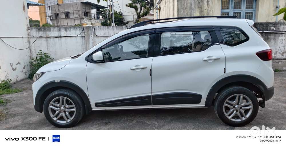 Renault Triber Rxz Urban Night Limited Edition, 2020, Petrol