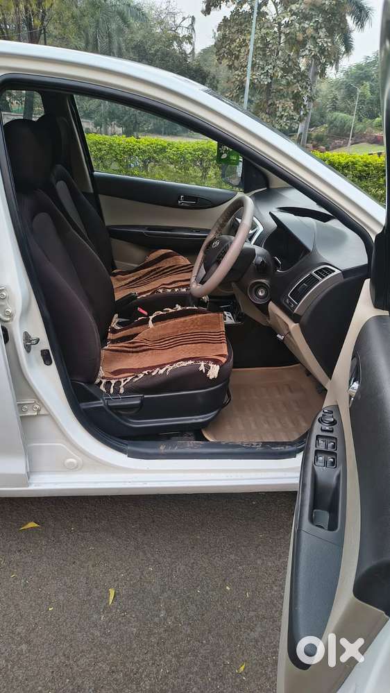 Hyundai I20 Sportz 1.2 Bs-iv, 2012, Cng & Hybrids