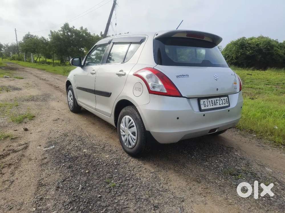 Maruti Suzuki Swift Vxi 2016