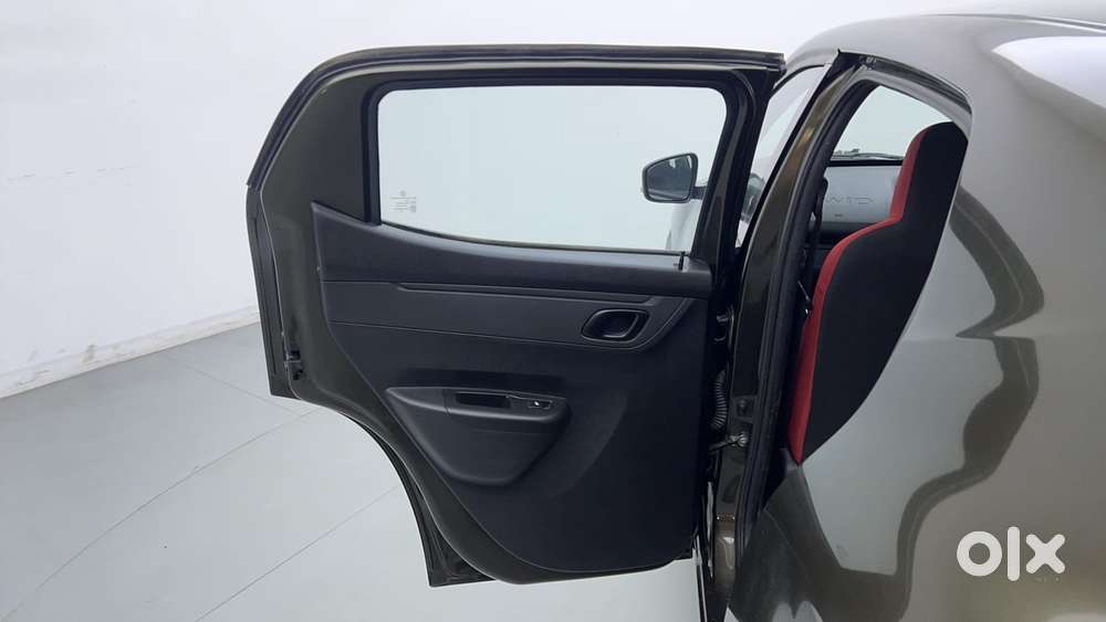 Renault Kwid Rxt 1.0, 2023, Petrol