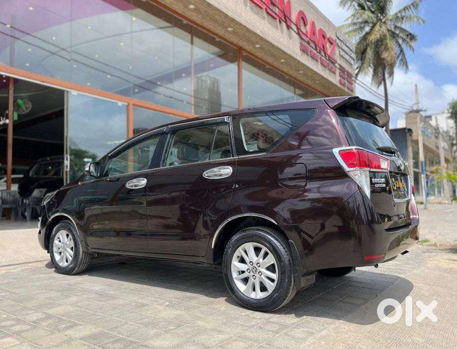Toyota Innova Crysta 2.8z Automatic, 2017, Diesel