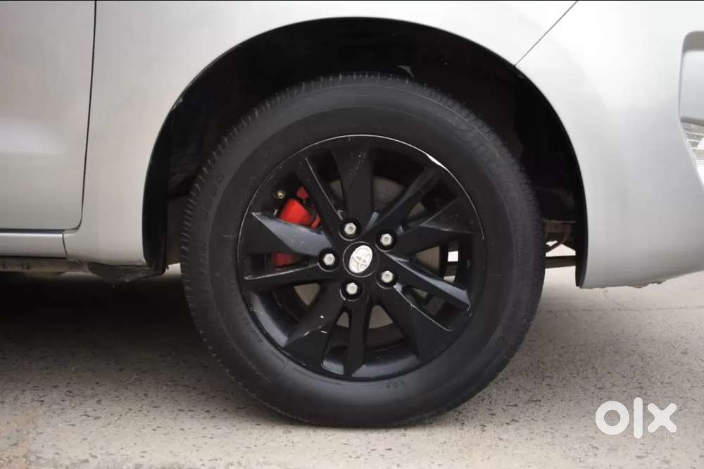 Toyota Innova Crysta [2020-ongoing] 2.4 Gx 7 Str, 2023, Diesel