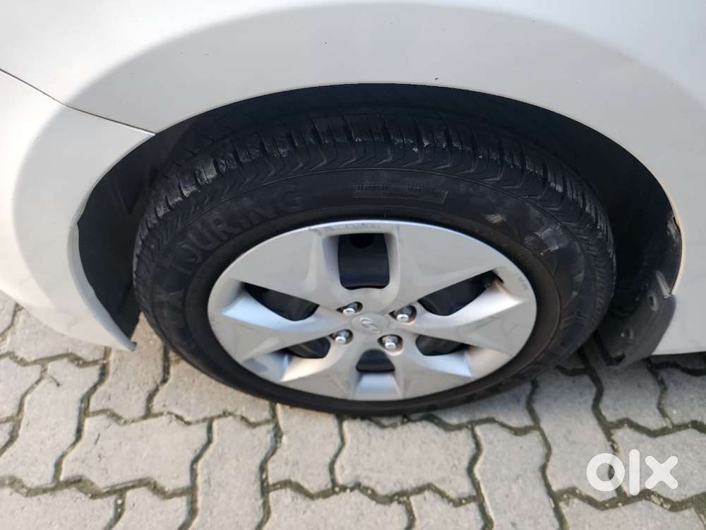 Hyundai Verna 1.6 S (o) Vtvt, 2017, Petrol