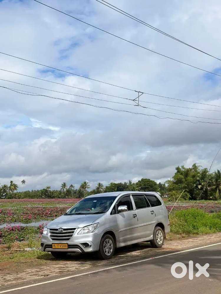 Toyota Innova Taxi  2011 Diesel Well Maintained
