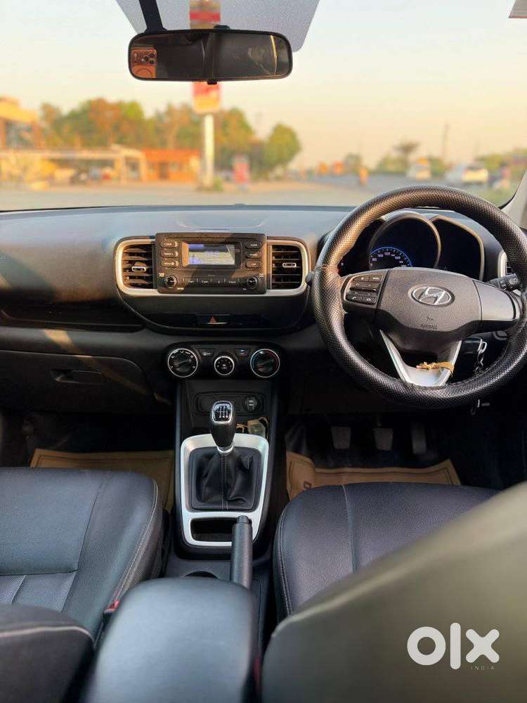 Hyundai Venue S Turbo, 2019, Petrol