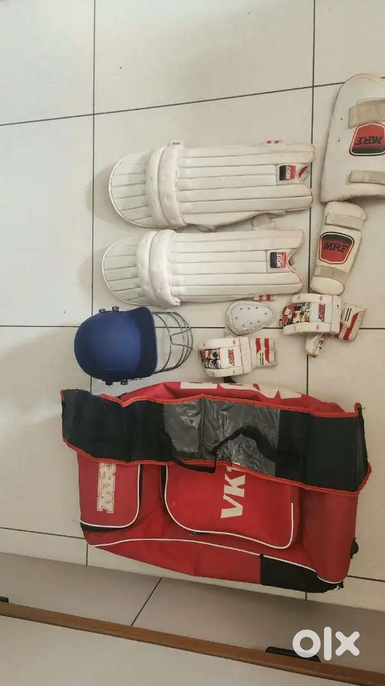 MRF CRICKET KIT