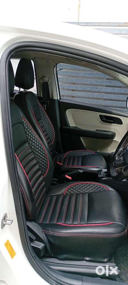 Tata Altroz 1.2 Xe, 2024, Petrol
