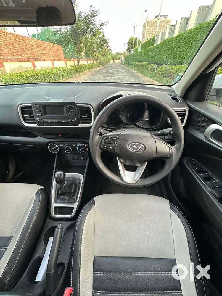 Hyundai Venue S 1.2 Petrol, 2020, Petrol