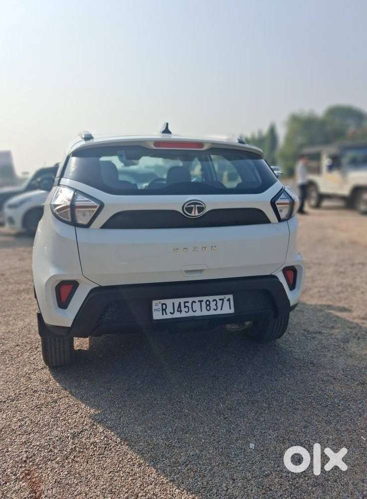 Tata Nexon 1.2 Revotron Xm (s), 2022, Petrol