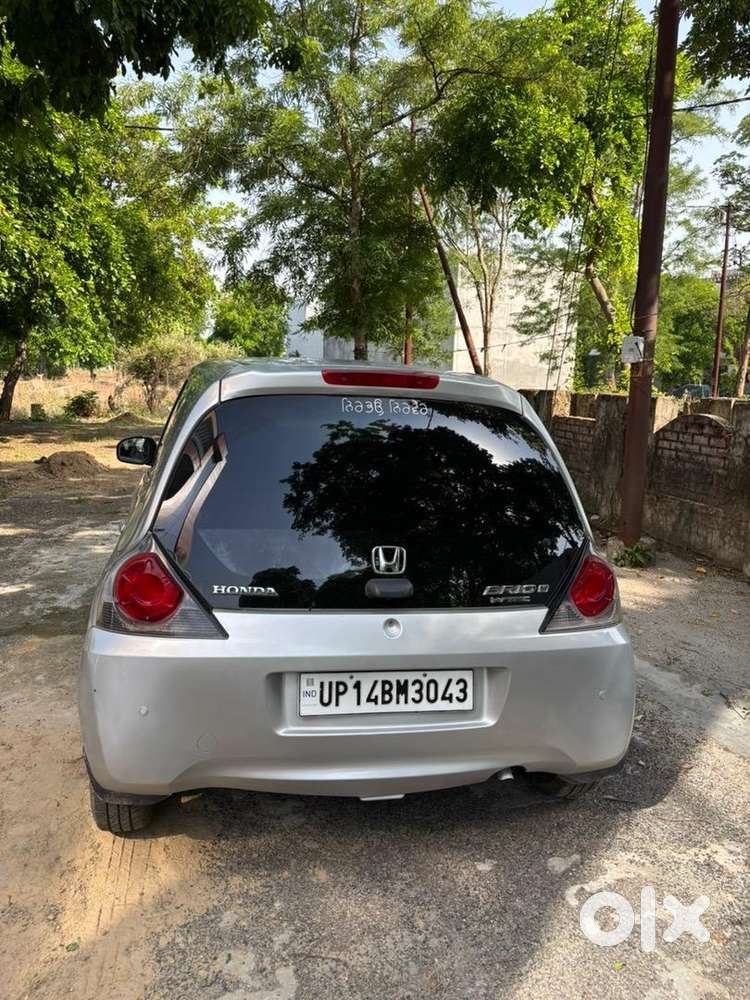 Honda Brio 2011 Petrol Well Maintained